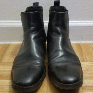 Bruno Magli Chelsea Boots M7.5